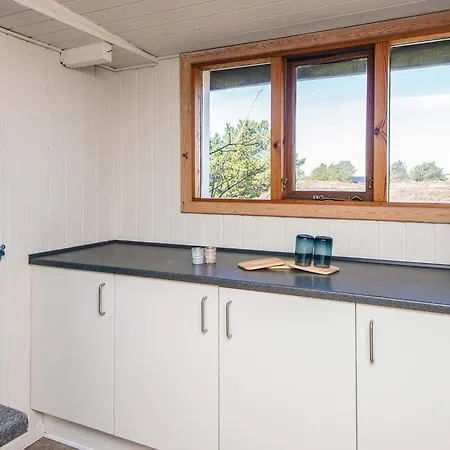 4 Person In Fano-by Traum *