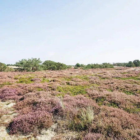 4 Person In Fano-by Traum Nyaraló