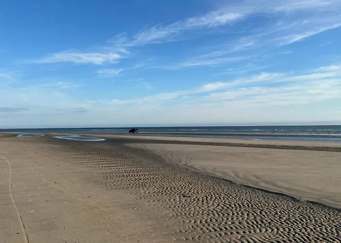 4 Person In Fano-by Traum Nyaraló